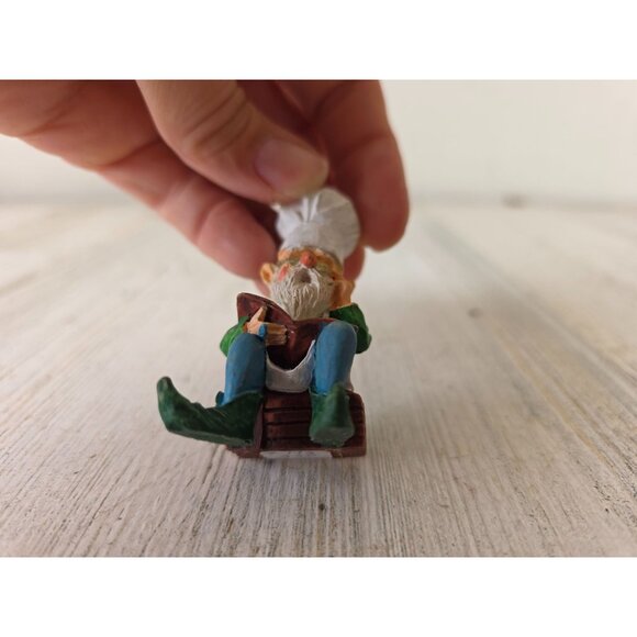 Vintage elf reading Santa Baker baking figurine village Xmas decor - Picture 7 of 7
